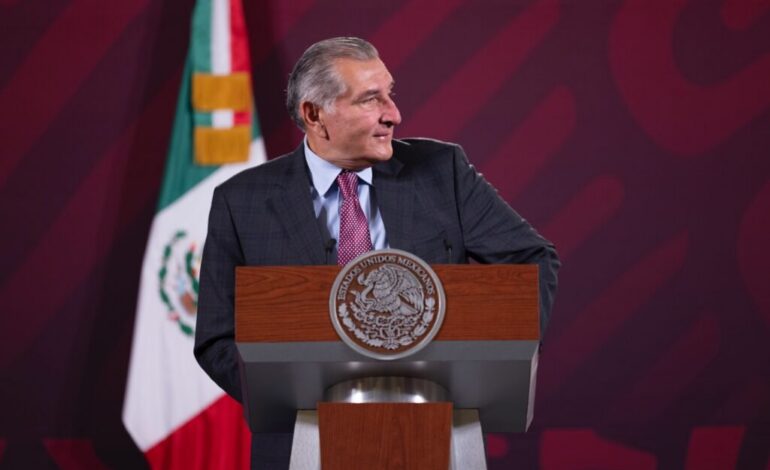 Francisco Garduño sigue al frente del INM, confirma Adán Augusto tras audiencia inicial