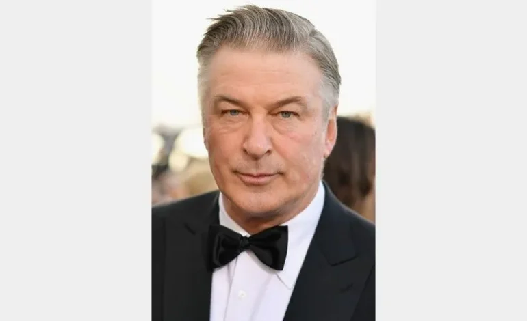 Alec Baldwin se somete a cirugía de cadera