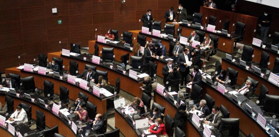 Choca oposición con Morena por el “super peso” y persecución a jueces en Veracruz