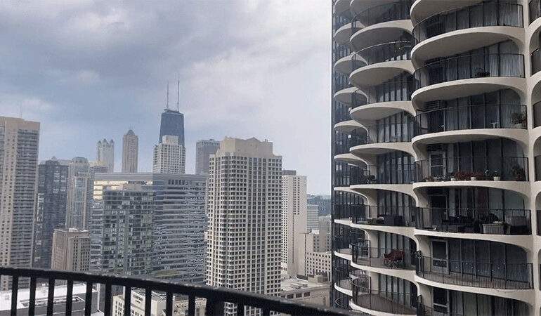 En Chicago activan alarmas por reportes de tornado