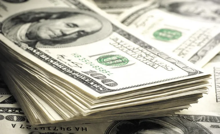 Peso mexicano retrocede al comienzo de la reunión de la Reserva Federal