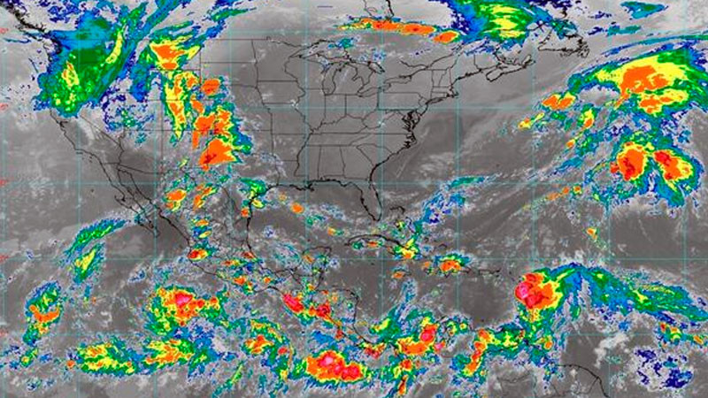 Cielo nublado y ambiente fresco por la mañana en Michoacán