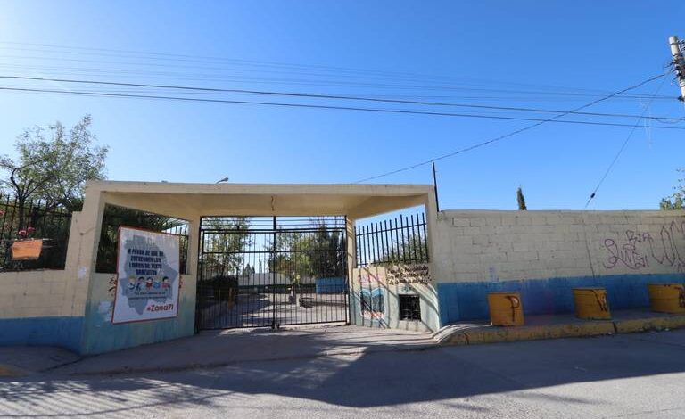 Van 300 mdp invertidos en escuelas de Juárez a través del ICHIFE
