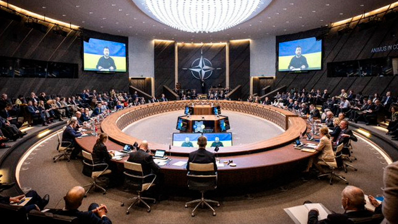 OTAN se compromete a enviar más defensas aéreas a Ucrania