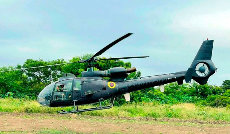 Localizan sin vida a 8 tripulantes que viajaban en helicópetro militar accidentado en Ecuador