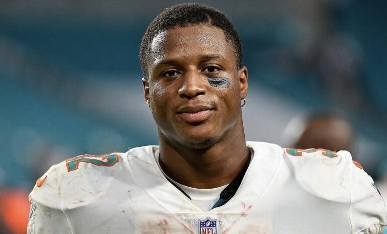 Kenyan Drake, protagonista del ‘Milagro de Miami’, se retira de la NFL
