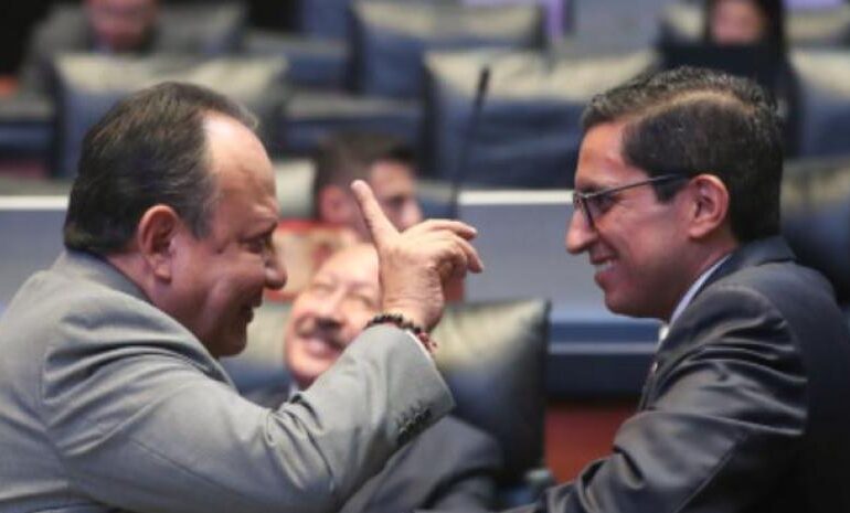 Chocan Morena y oposición en la Permanente por elecciones en Venezuela