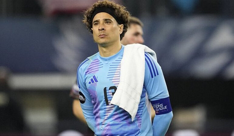 Guillermo Ochoa es nuevo futbolista del AVS en la Primera División de Portugal
