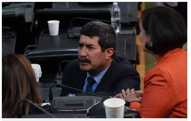 TEJA resuelve inhabilitar a Javier Corral por un año