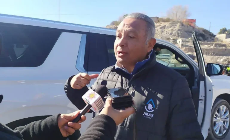 Trabaja JMAS en cambio de tuberías antiguas para evitar fugas