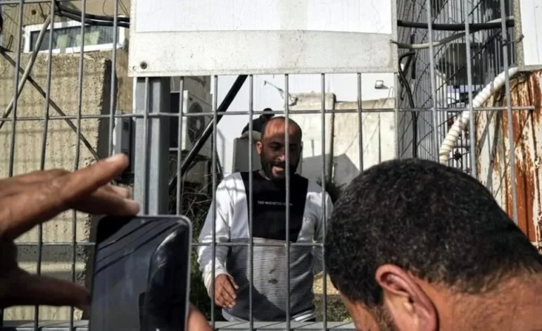 Liberan a director palestino ganador de un Óscar