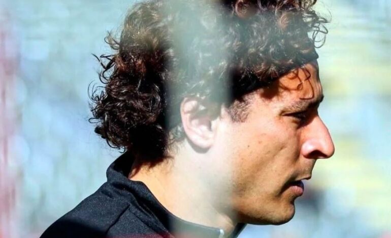 Participa Ochoa en programa de FIFA para después del retiro