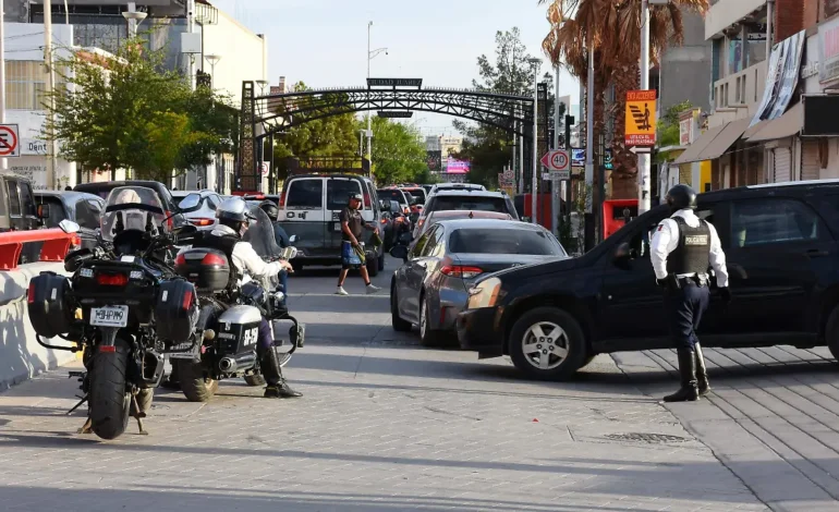 ¡Ve con tiempo! Reportan largas filas y tiempos de espera de hasta una hora en cruces fronterizos