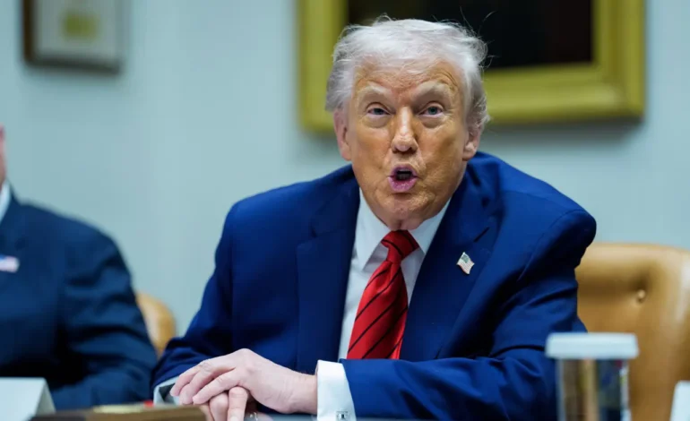 Trump anuncia que se reunirá con presidente de Colombia, Petro, próximamente tras una llamada telefónica